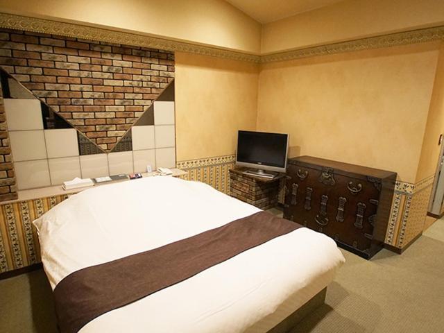 フラミンゴ　大人専用 Hotel 3*